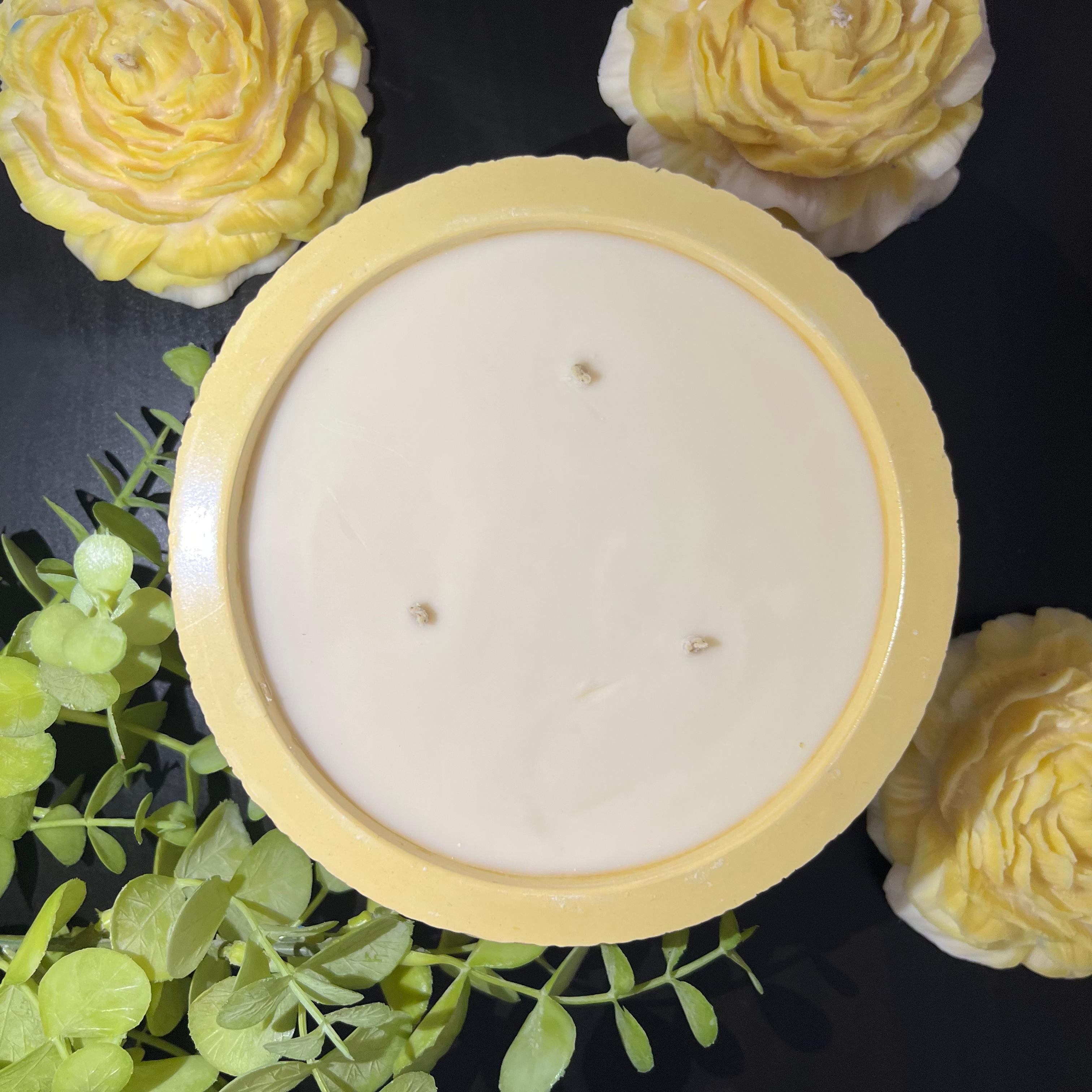 Lumânare parfumată 275g, 3 fitiluri, Banane